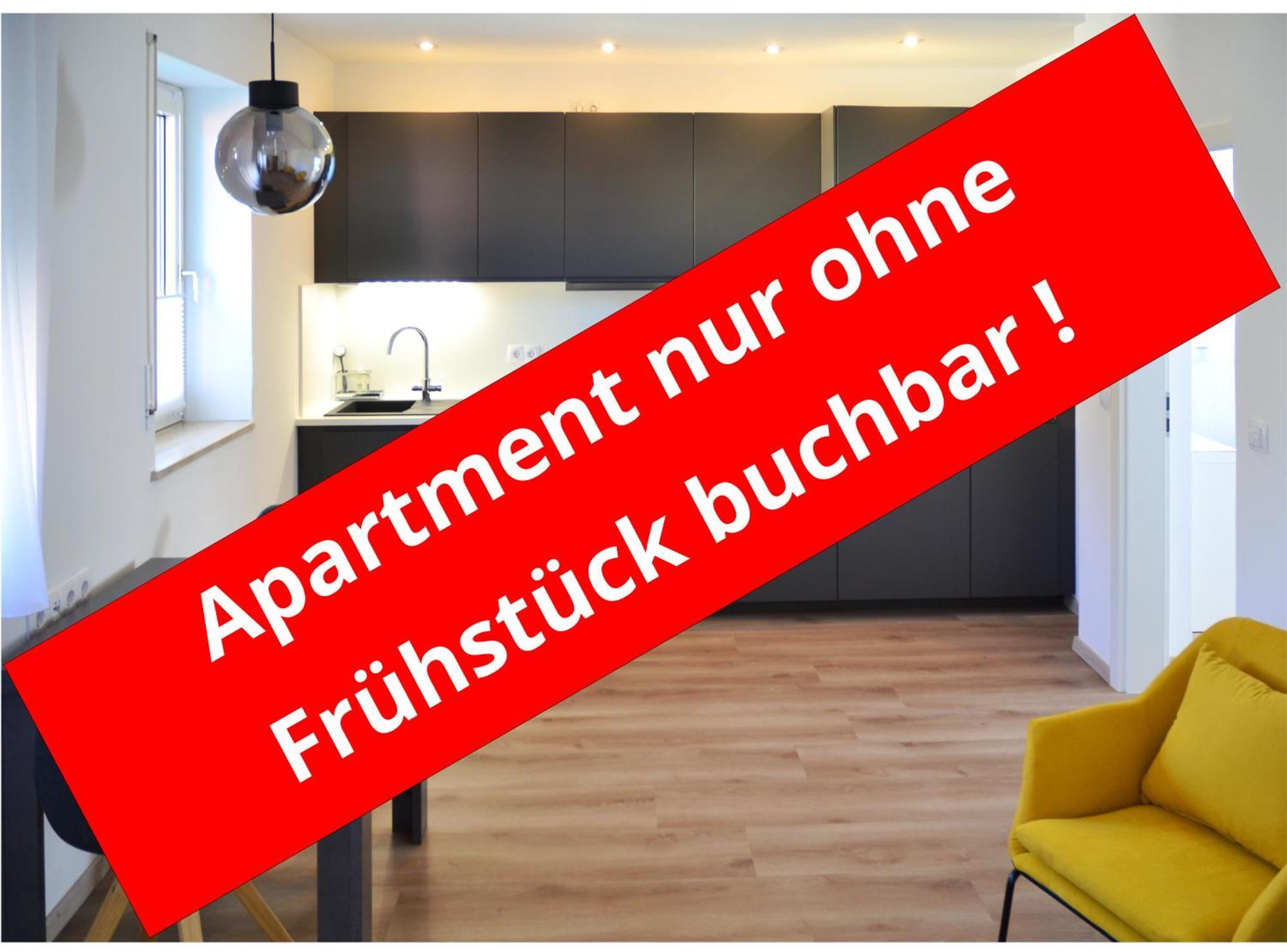 Hotel-Garni 'Zum Weinkrug' Sommerhausen Esterno foto