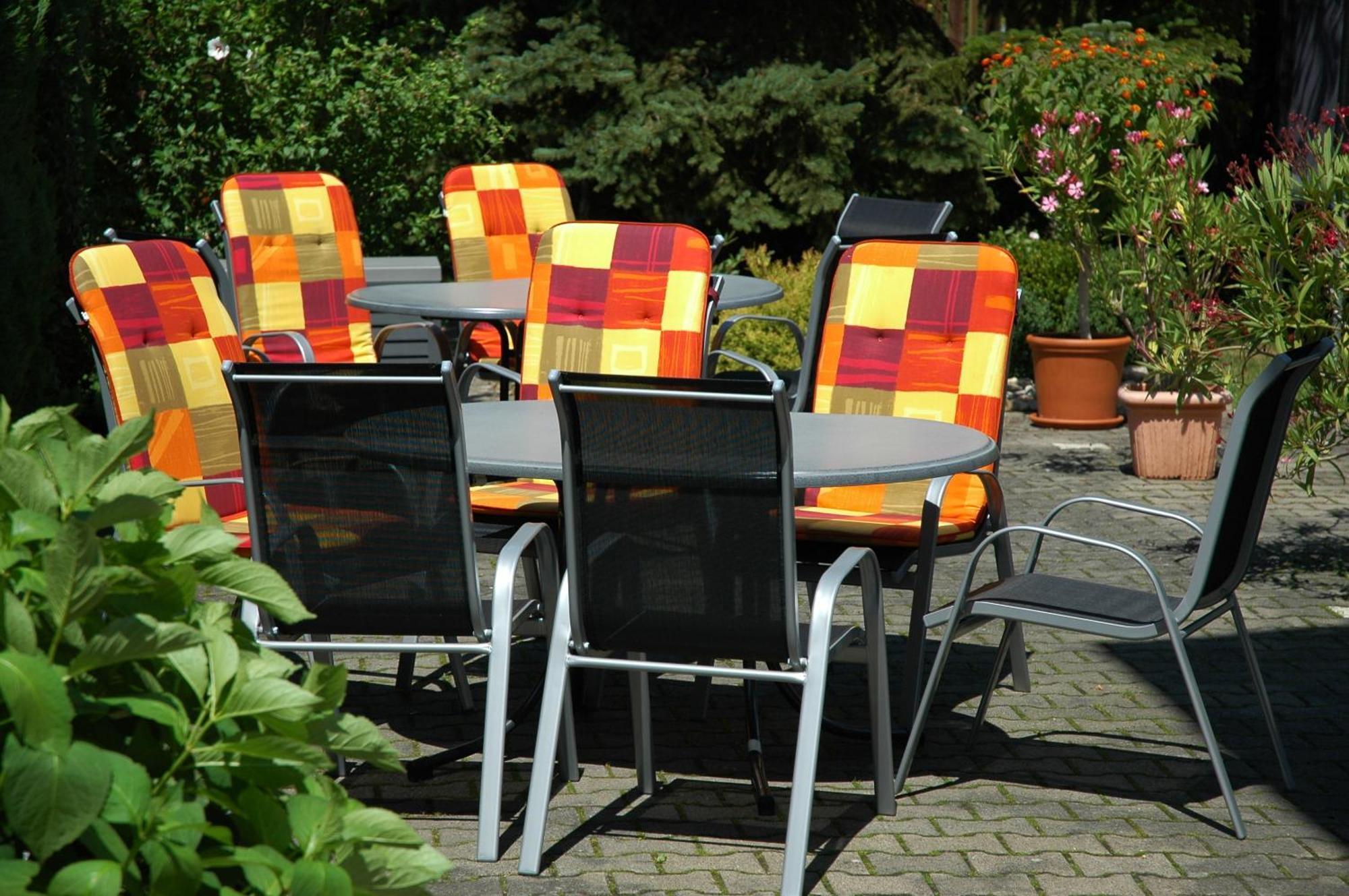 Hotel-Garni 'Zum Weinkrug' Sommerhausen Esterno foto